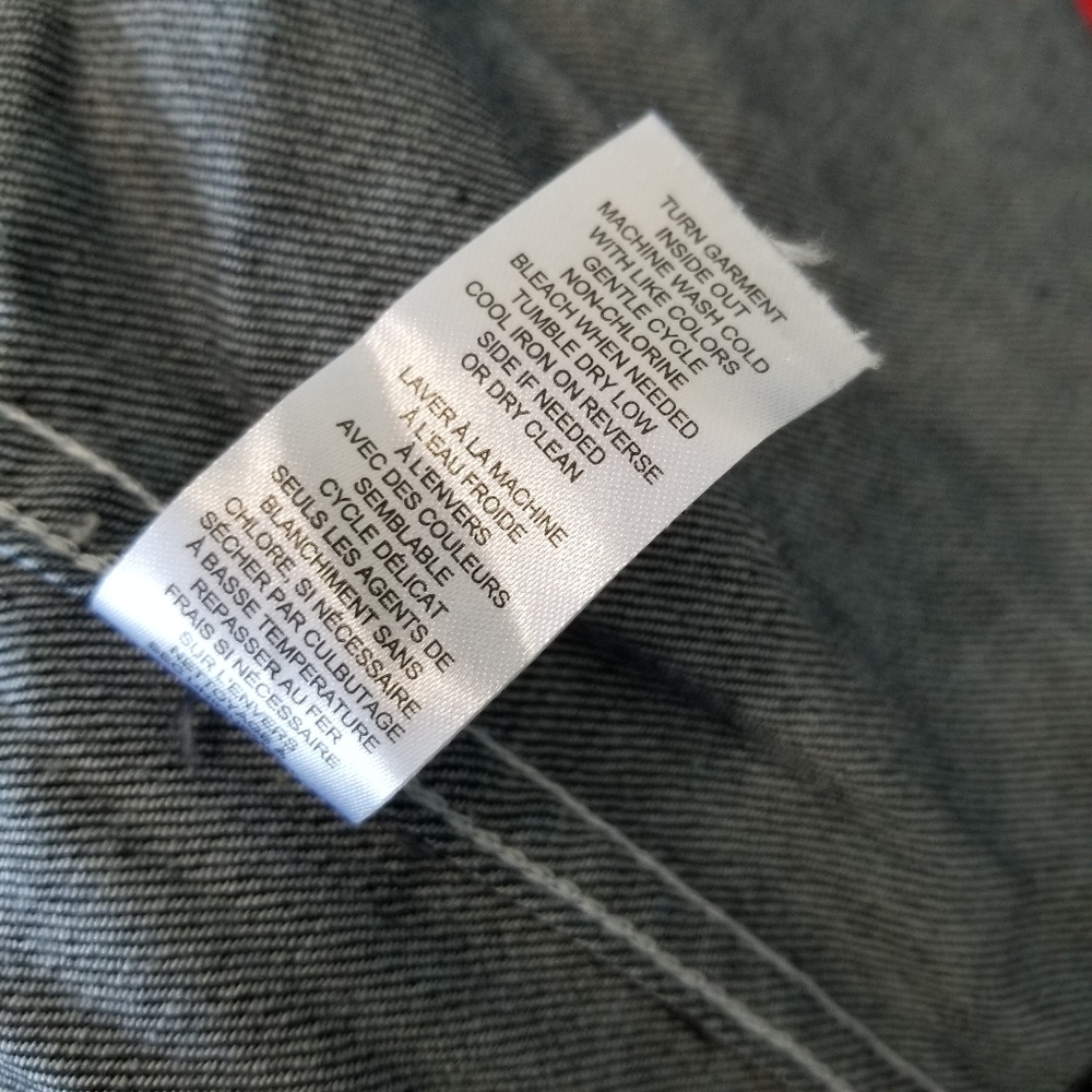 T TAHARI Black Denim Jacket Soft Fitted Small NWT - Picture 10 of 10